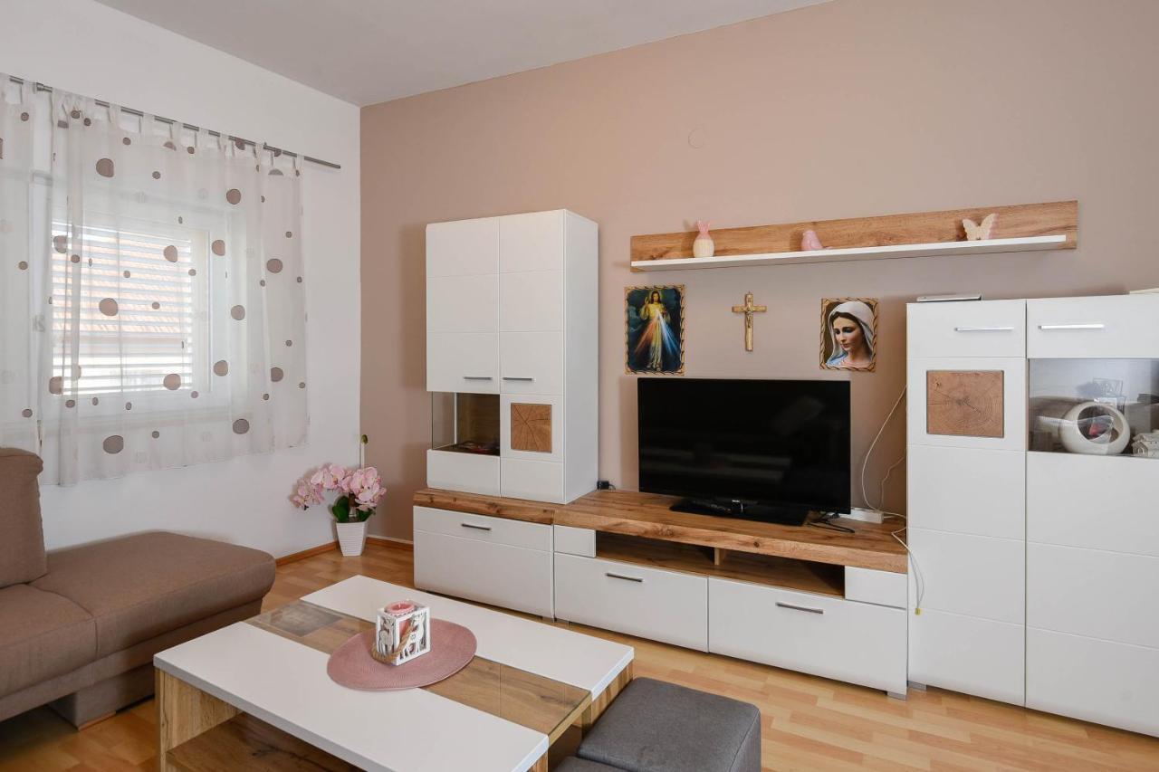 Apartments Karla Orebić Kültér fotó