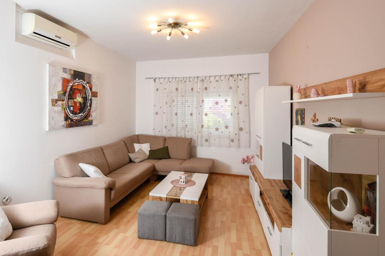 Apartments Karla Orebić Kültér fotó